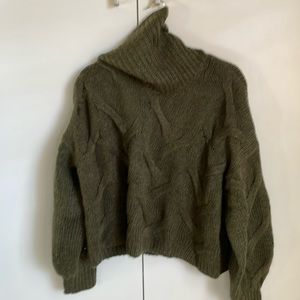 Madewelll Somerville Modern Cable Turtleneck Sweater. Color - Heather Basil.